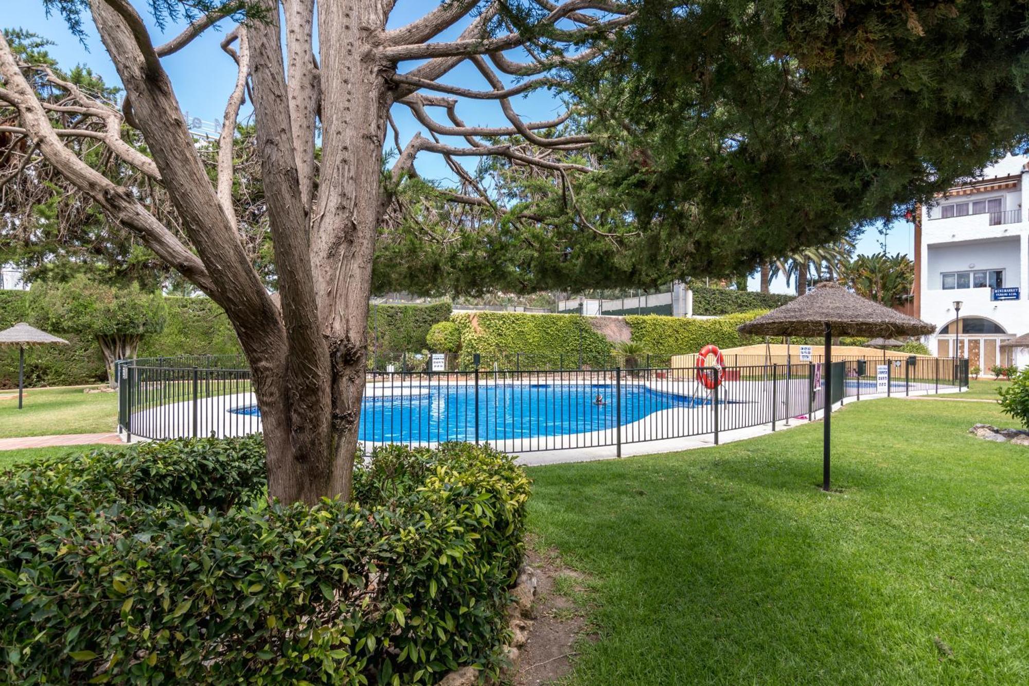 Renovated Apartment On Beachside With Pool Nerja Buitenkant foto